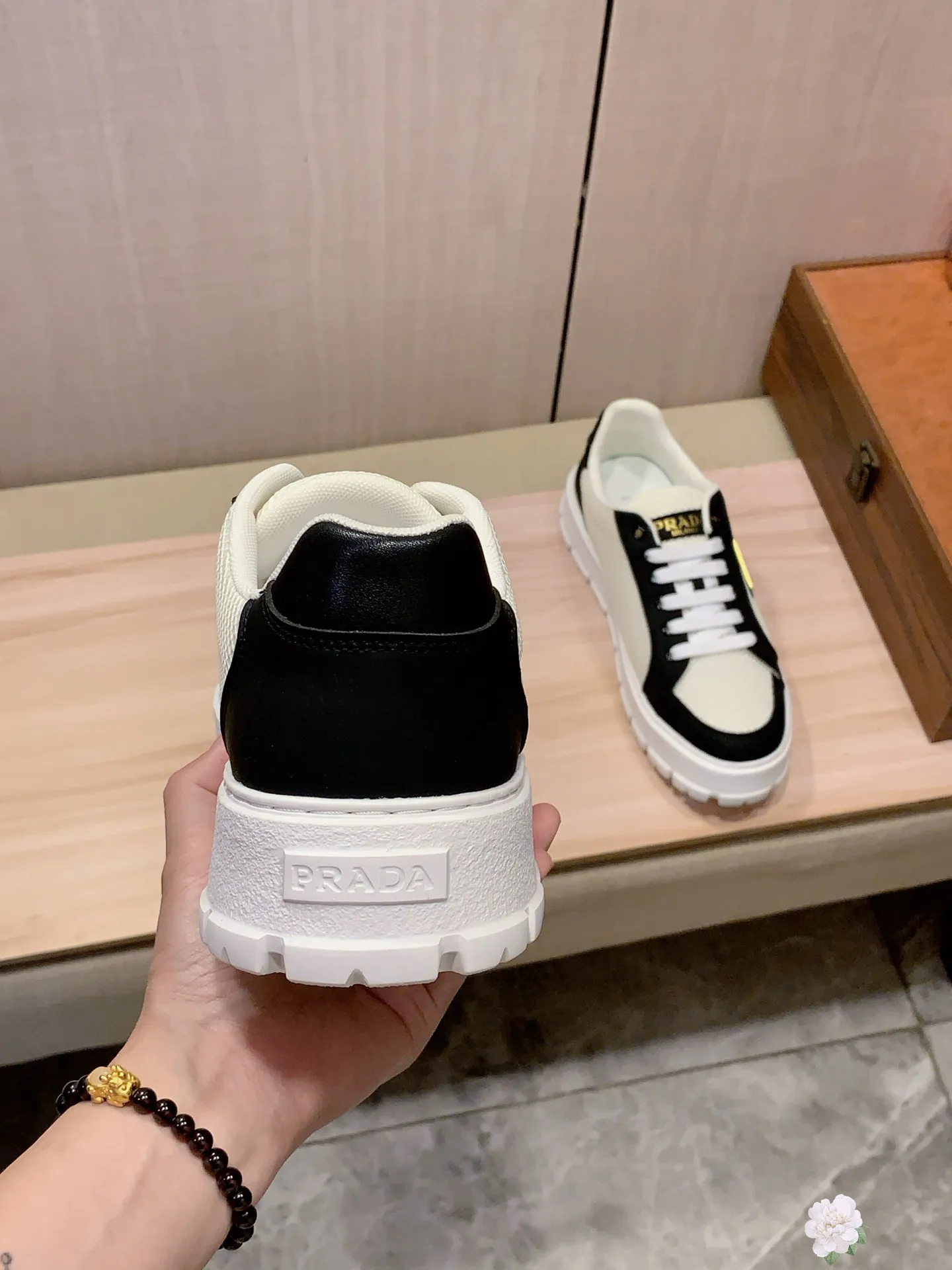 Men's Men's Shoes💰442💰💰🎩🎩[Lightning][Lightning] "PRADA*" The latest and most popular casual shoes, top brand [seduce] luxury ~ purchasing agency, top quality ~. [Strong] The upper is made of imported breathable and polished cowhide material ➕ Breathable sheepskin feet (•) with fine workmanship. Original stylish and stylish soft rubber wear-resistant and non-slip outsole, light and comfortable on the feet, the real thing looks better when photographed, 305: code: 38-44, 3️⃣ colors selected